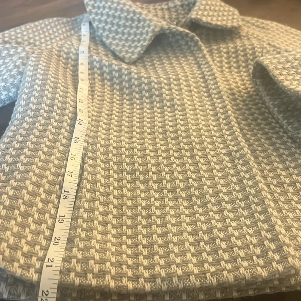 Anne Klein Light Grey/White Tweed Jacket With Pockets Size 6